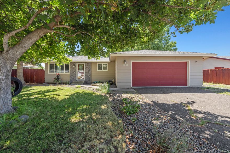 Cute, updated & turnkey home in the south suburbs! Starter home? Rental? Downsizing? This house can check all the boxes! Boasting a spacious, updated kitchen with new appliances & a park-like backyard, this one is sure to impress! The HVAC is equipped with a whole home air purifier as well. The garage is oversized with excellent storage space, and the back yard has a shed and the most charming hang out spots.