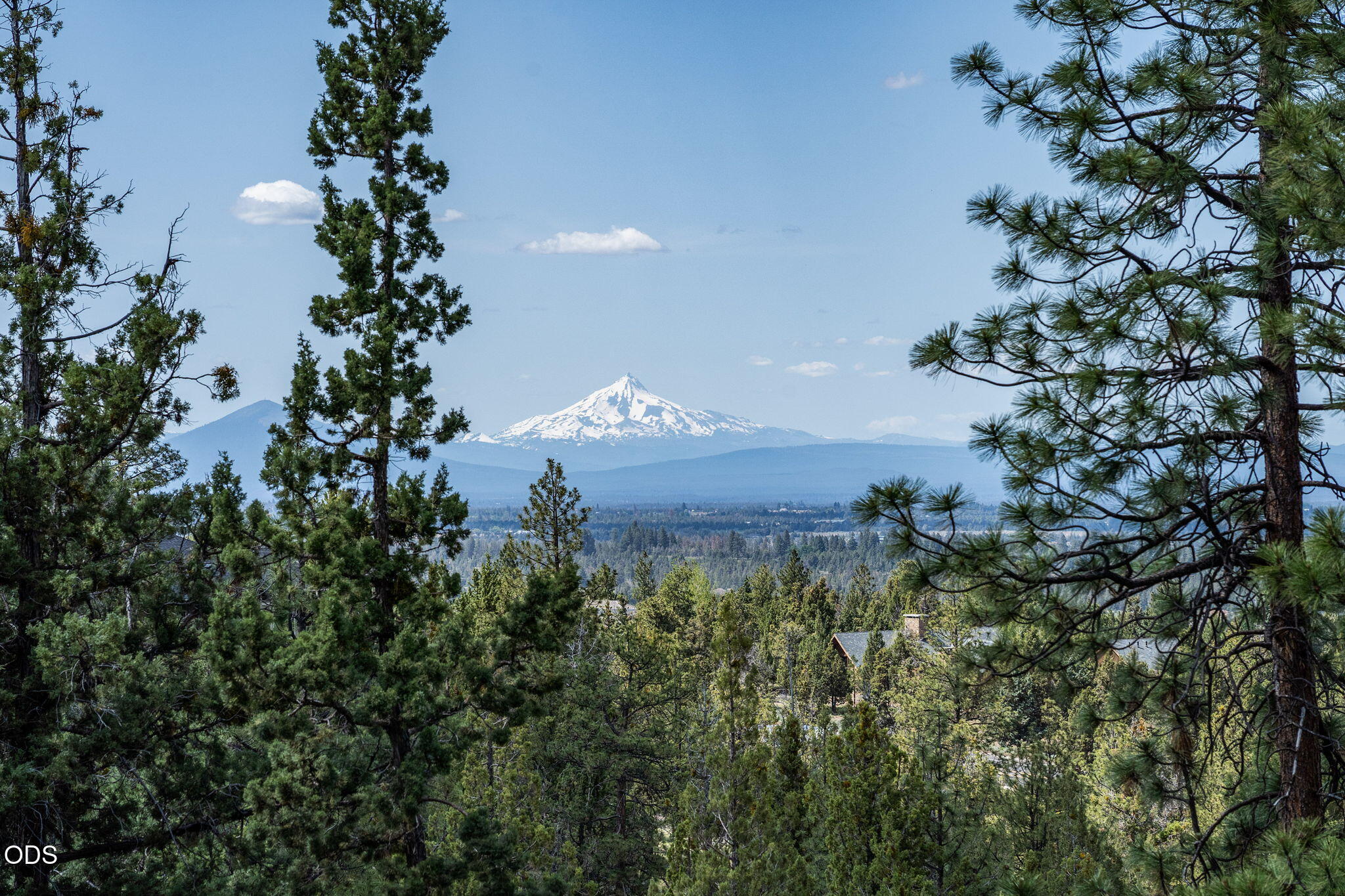3341 NW Panorama Drive