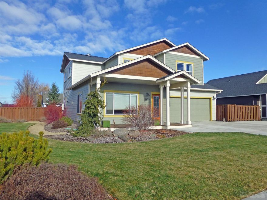 Canyon Point home on a large corner lot w/ 5 bedrooms & fenced RV parking & yard. This home is in nearly new condition & features 9' ceilings & guest bedroom on the main floor, new carpet throughout, hardwood flooring, an open kitchen/dining room layout w/ granite counters & built in desk area & all stainless appliances included in the sale. Upstairs the home has 2 comfortable guest bedrooms & one large guest suite next to the guest bath w/ double vanity. The upstairs master suite is spacious & luxurious.