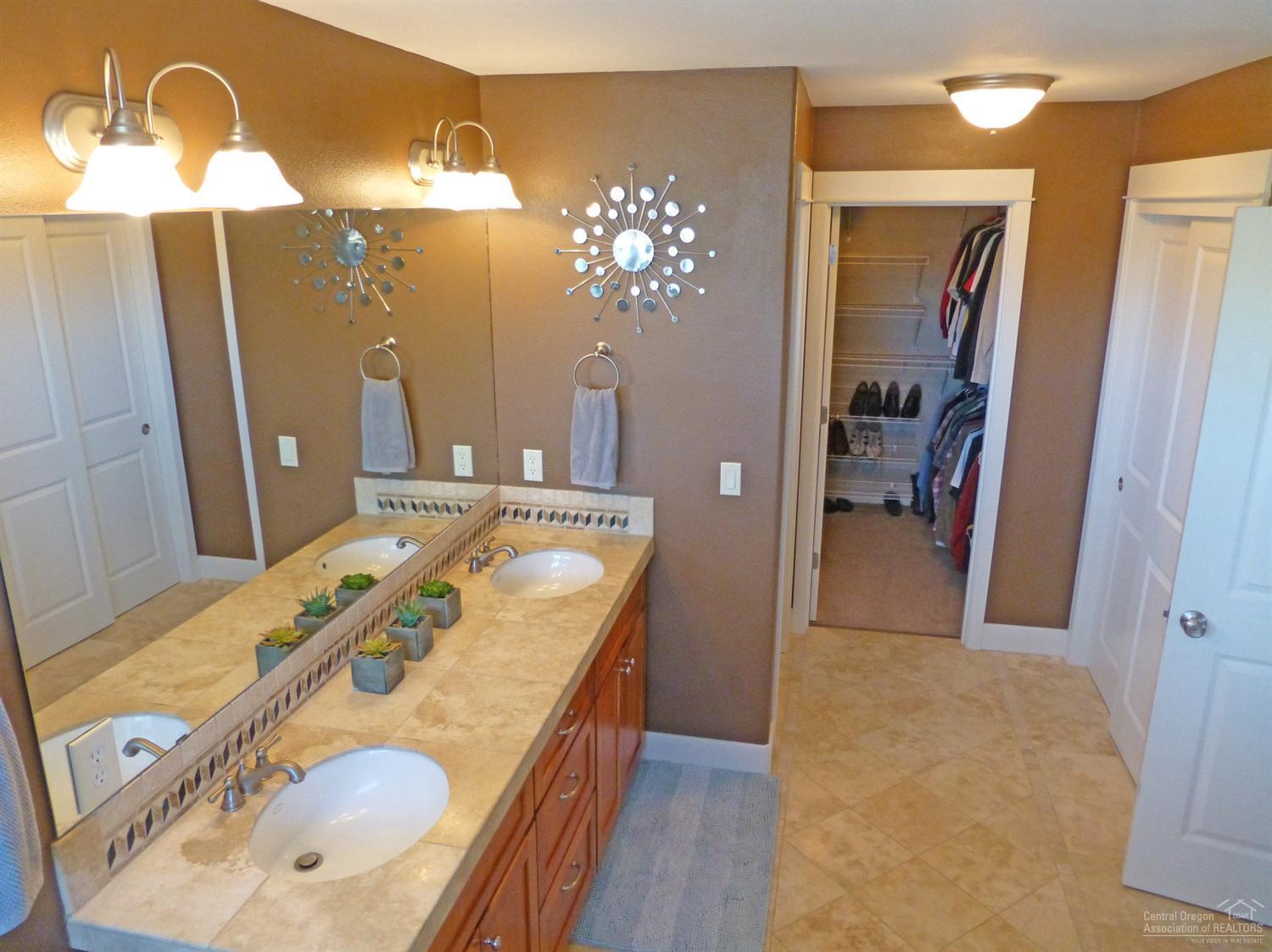 Canyon Point - Residential