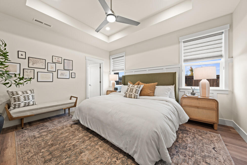 3962 NE Oakside Loop