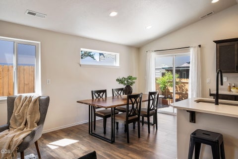 Tiny photo for 62847 NE Daniel Road, Bend, OR 97701 (MLS # 220223526)