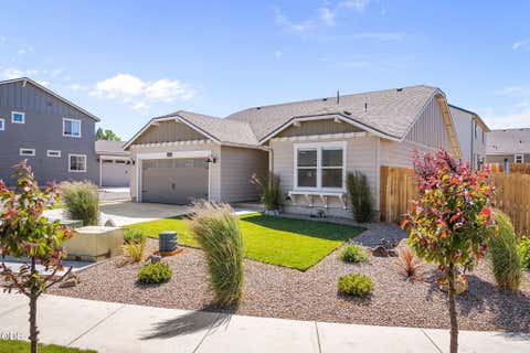 Tiny photo for 62847 NE Daniel Road, Bend, OR 97701 (MLS # 220223526)