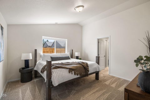 Tiny photo for 62847 NE Daniel Road, Bend, OR 97701 (MLS # 220223526)