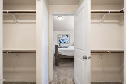 Tiny photo for 62847 NE Daniel Road, Bend, OR 97701 (MLS # 220223526)