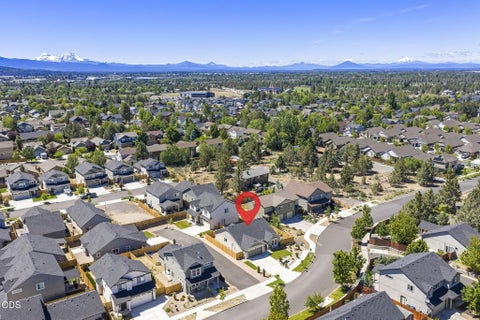 Tiny photo for 62847 NE Daniel Road, Bend, OR 97701 (MLS # 220223526)