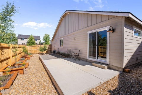 Tiny photo for 62847 NE Daniel Road, Bend, OR 97701 (MLS # 220223526)