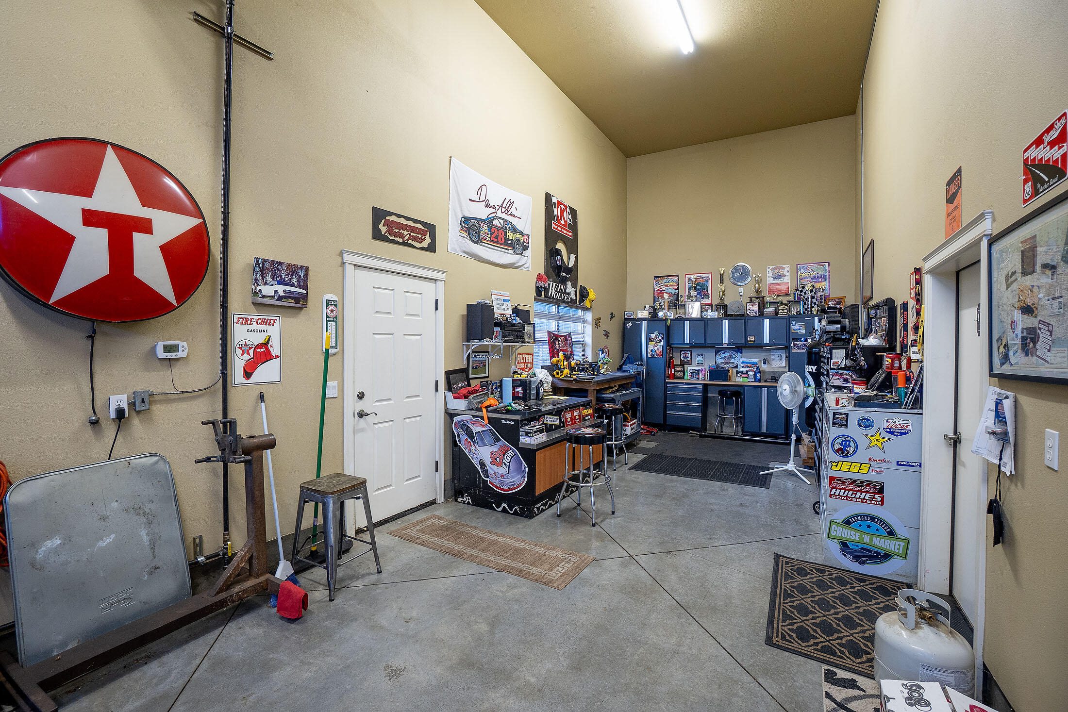 Atop The Summit - Residential