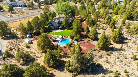 Photo of 60430 Sunridge DR, Bend, OR 97702 (MLS # 220228405)