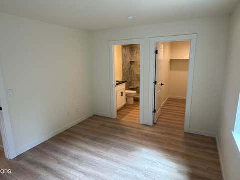 Tiny photo for 5406 Independence Avenue, Klamath Falls, OR 97603 (MLS # 220225756)