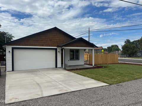 Photo of 5406 Independence Avenue, Klamath Falls, OR 97603 (MLS # 220225756)