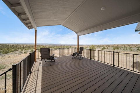 Tiny photo for 5101 SE Dixon Drive, Madras, OR 97741 (MLS # 220223738)