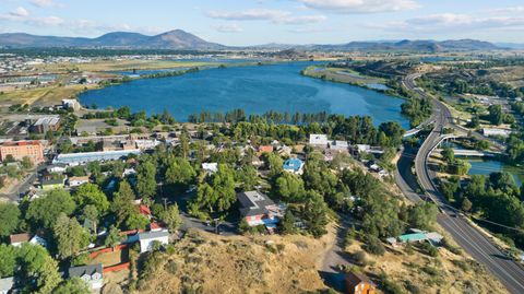 Tiny photo for 79 Washington Street, Klamath Falls, OR 97601 (MLS # 220212566)