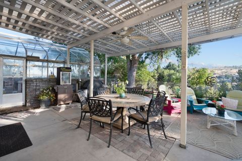 Tiny photo for 79 Washington Street, Klamath Falls, OR 97601 (MLS # 220212566)