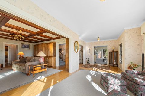 Tiny photo for 79 Washington Street, Klamath Falls, OR 97601 (MLS # 220212566)