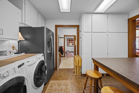 Tiny photo for 79 Washington Street, Klamath Falls, OR 97601 (MLS # 220212566)