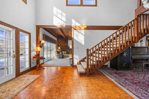 Tiny photo for 79 Washington Street, Klamath Falls, OR 97601 (MLS # 220212566)