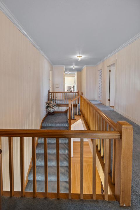 Tiny photo for 79 Washington Street, Klamath Falls, OR 97601 (MLS # 220212566)