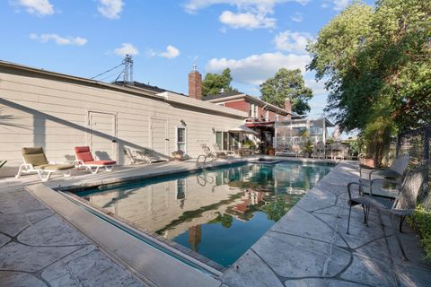 Tiny photo for 79 Washington Street, Klamath Falls, OR 97601 (MLS # 220212566)