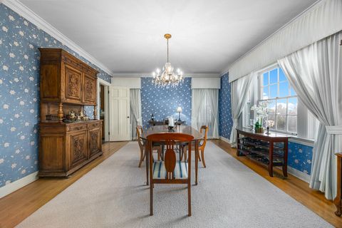 Tiny photo for 79 Washington Street, Klamath Falls, OR 97601 (MLS # 220212566)