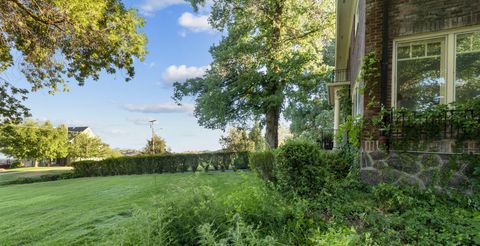 Tiny photo for 79 Washington Street, Klamath Falls, OR 97601 (MLS # 220212566)