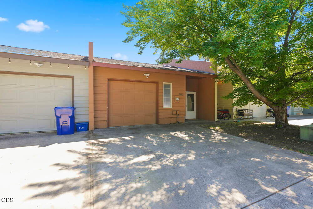 980 SE Centennial