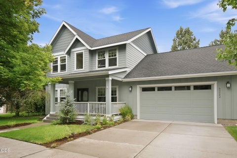 Photo of 63082 Layton Avenue, Bend, OR 97701 (MLS # 220228870)