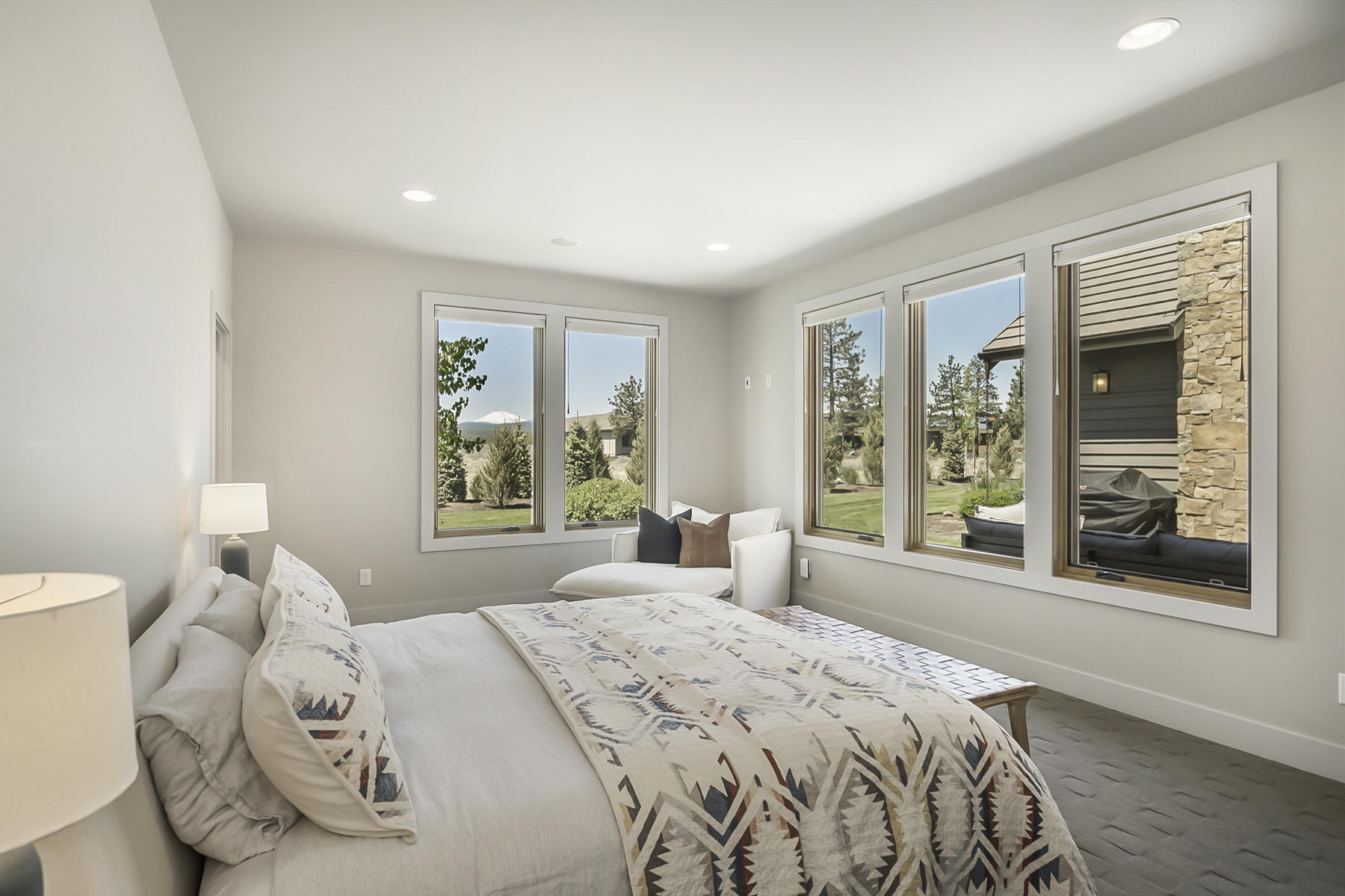 Broken Top - Residential