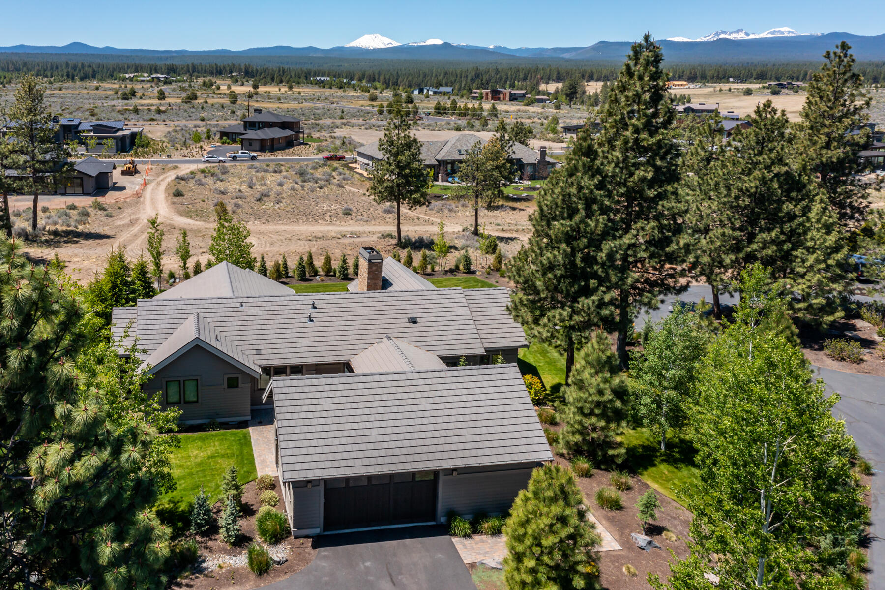 Broken Top - Residential