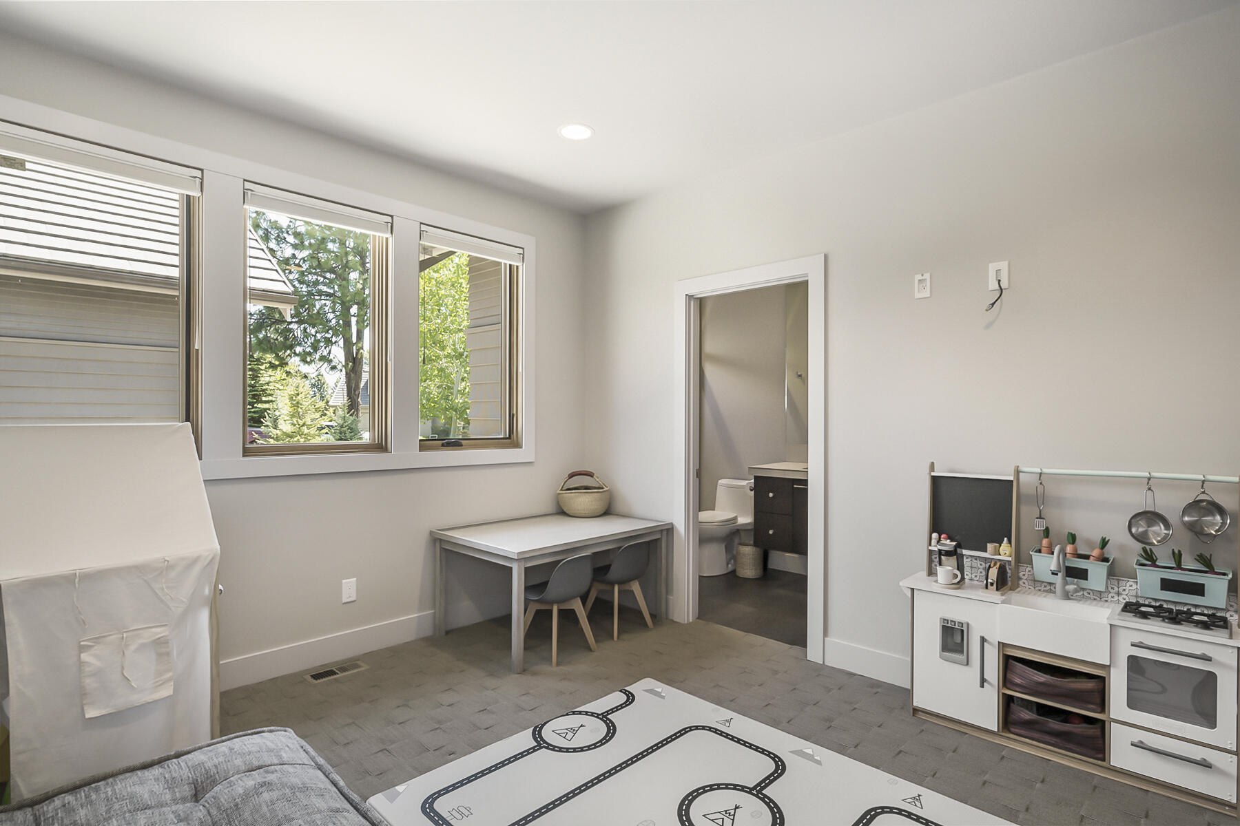 Broken Top - Residential