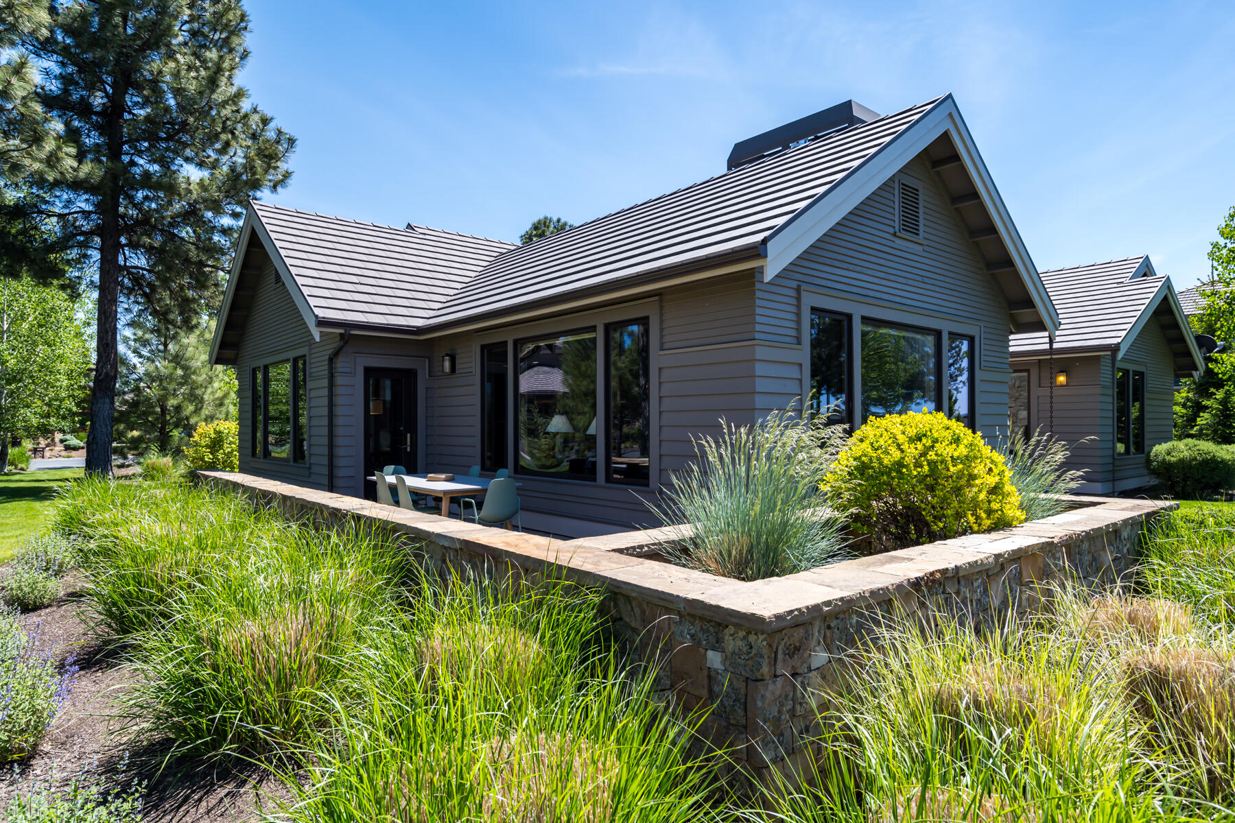 Broken Top - Residential