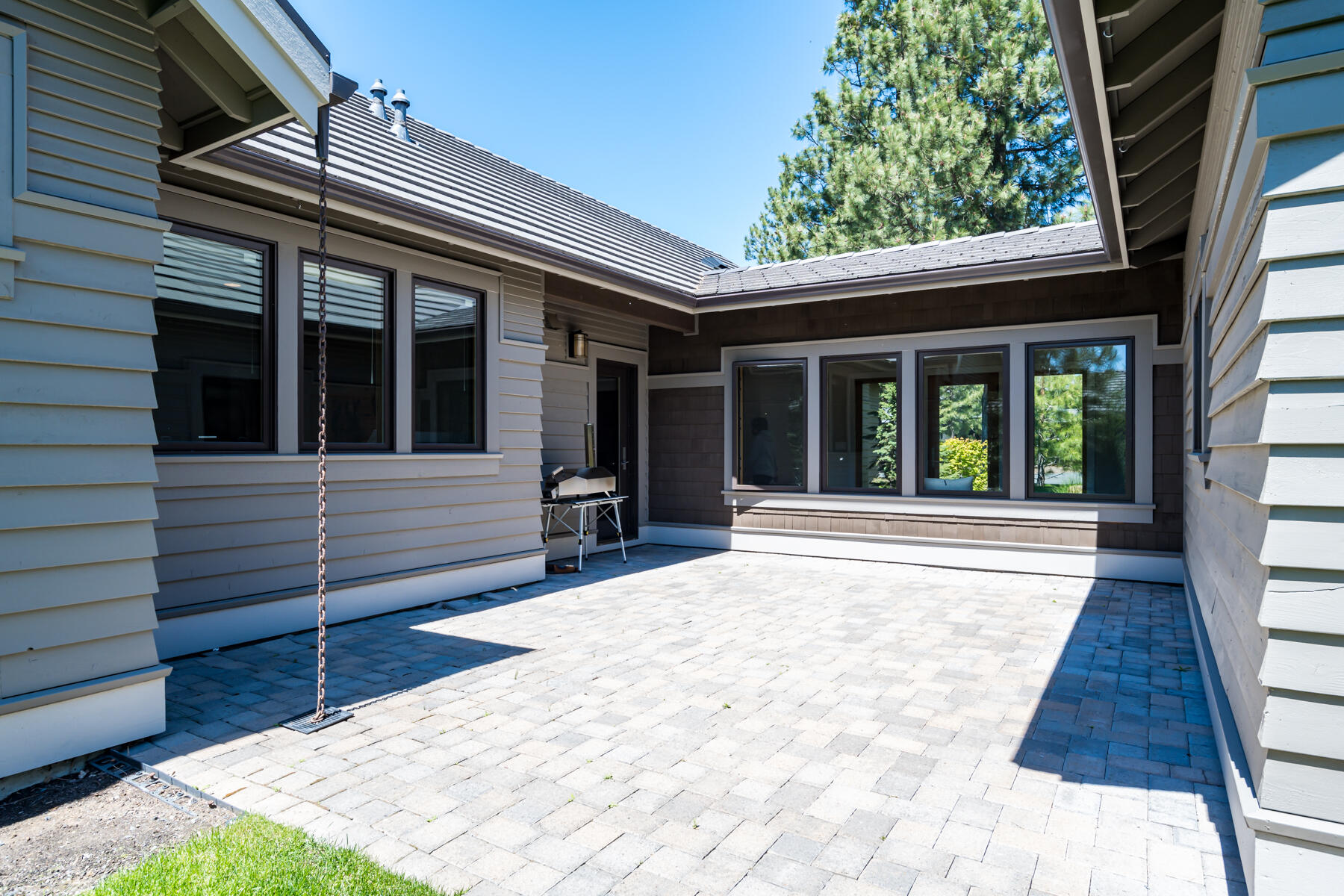 Broken Top - Residential