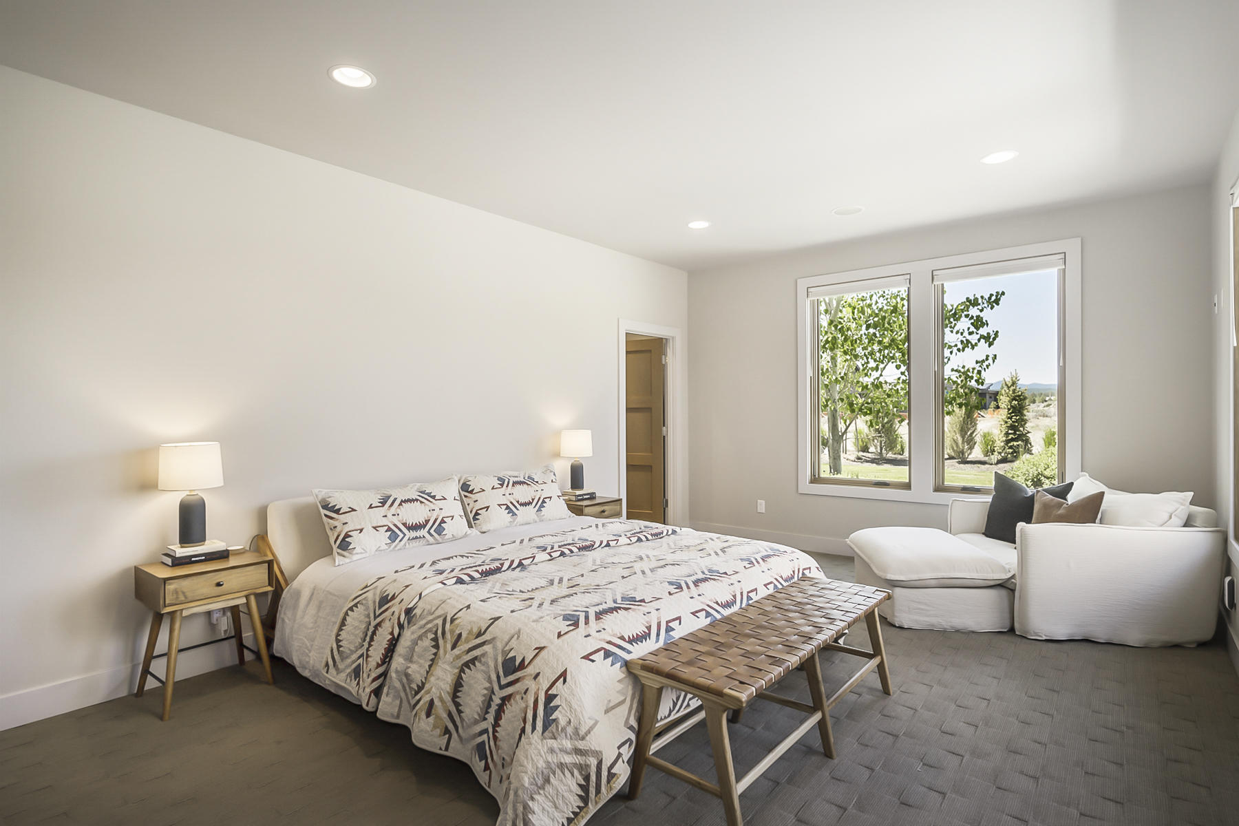 Broken Top - Residential