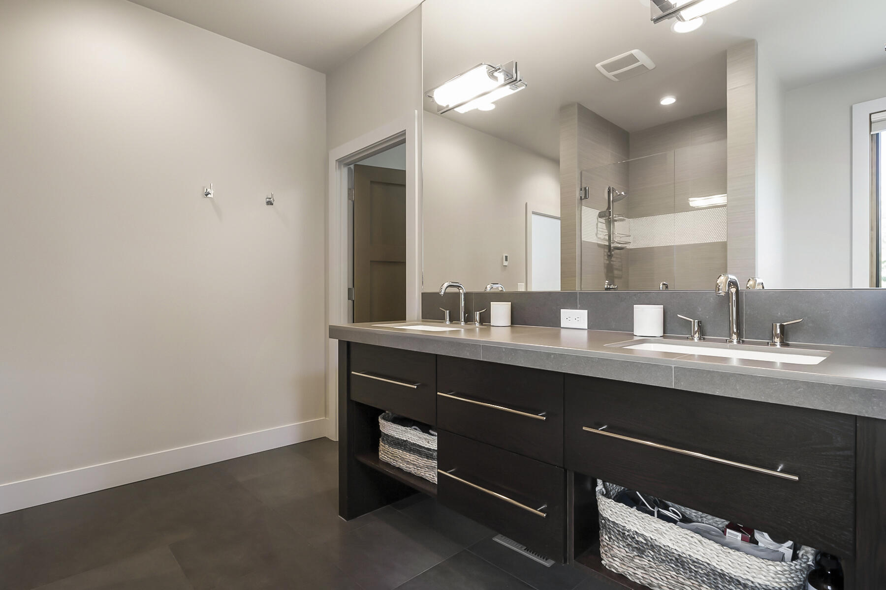 Broken Top - Residential