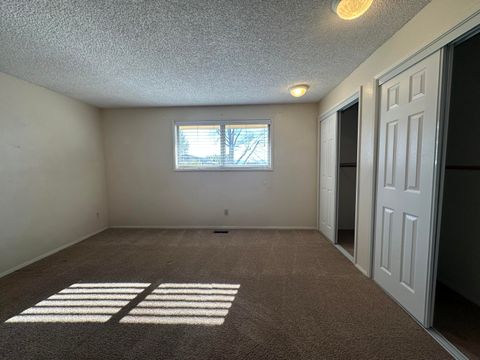 Tiny photo for 4428 El Cerrito Way, Klamath Falls, OR 97603 (MLS # 220219933)