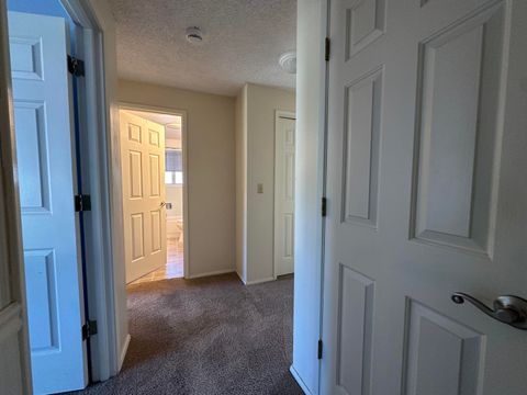 Tiny photo for 4428 El Cerrito Way, Klamath Falls, OR 97603 (MLS # 220219933)