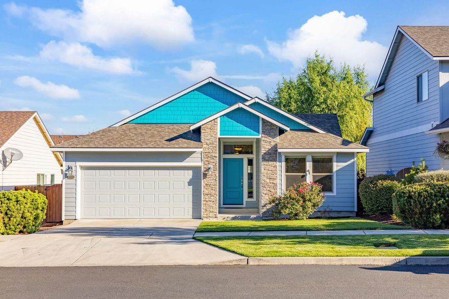 This exceptional single-story home in the desirable Eagle's Landing neighborhood offers the perfect blend of comfort, convenience, and contemporary living. Single-level layout features an open floor concept with the kitchen standing as the heart of the home creating an atmosphere perfectly suited for both daily life and entertaining guests. Large Dining room or can be used as a bonus room. Spacious primary bedroom includes an ensuite bathroom and walk-in closet, while a versatile 3rd bedroom could easily serve as a home office. The location offers the best of both worlds, with the peaceful ambiance of suburban living combined with quick access to St. Charles Hospital, shopping and dining. Backyard features a patio, full fencing, irrigation system. The beautiful Mtn View Park is only a block away. This well-positioned home delivers both practical living and neighborhood convenience in one appealing package.