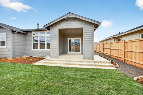 Tiny photo for 3751 Carlin Drive, Medford, OR 97504 (MLS # 220211699)