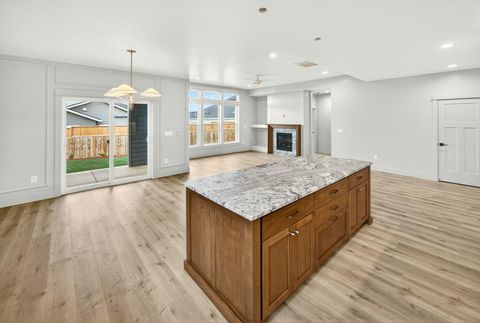 Tiny photo for 3751 Carlin Drive, Medford, OR 97504 (MLS # 220211699)