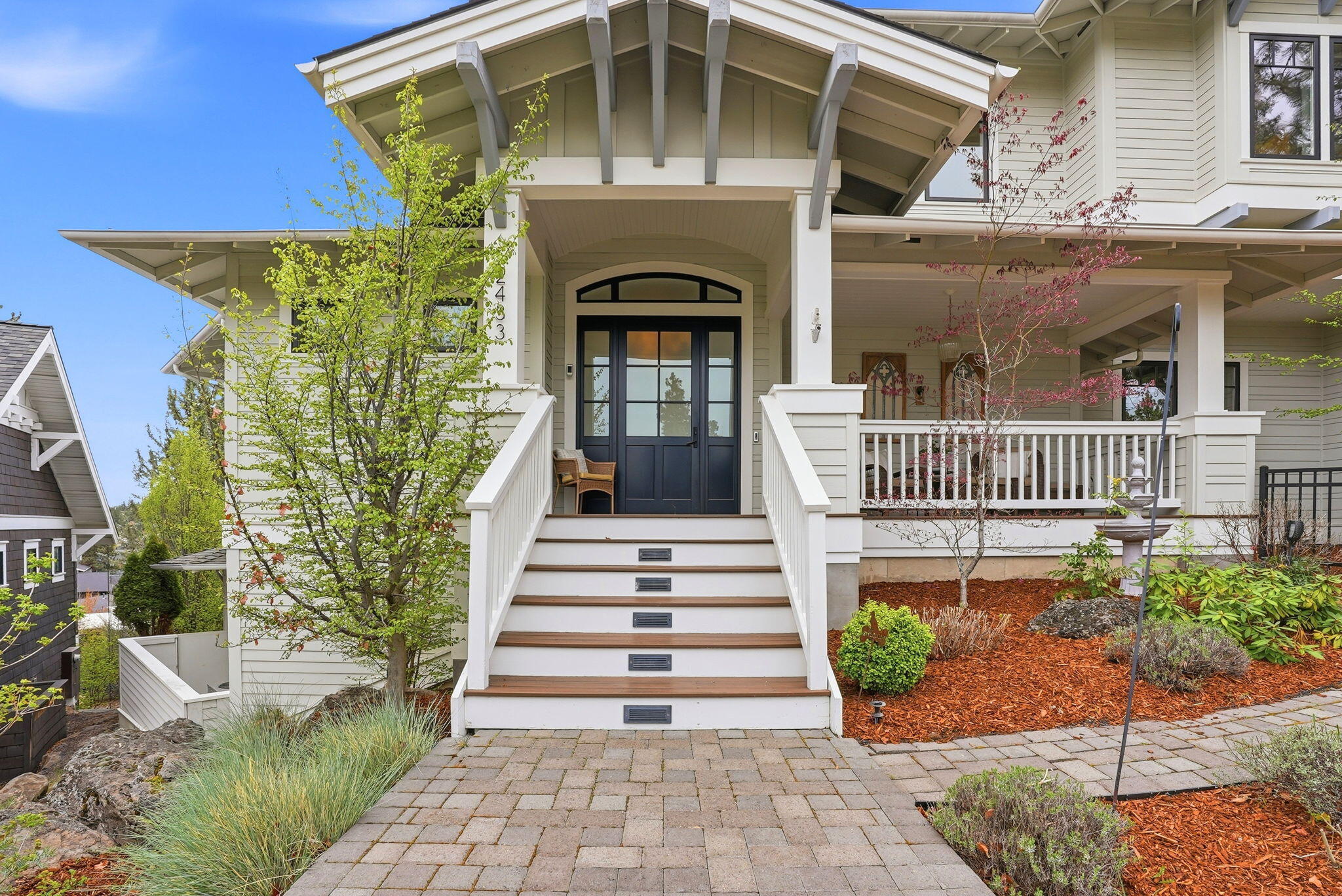 2433 NW Sacagawea Lane