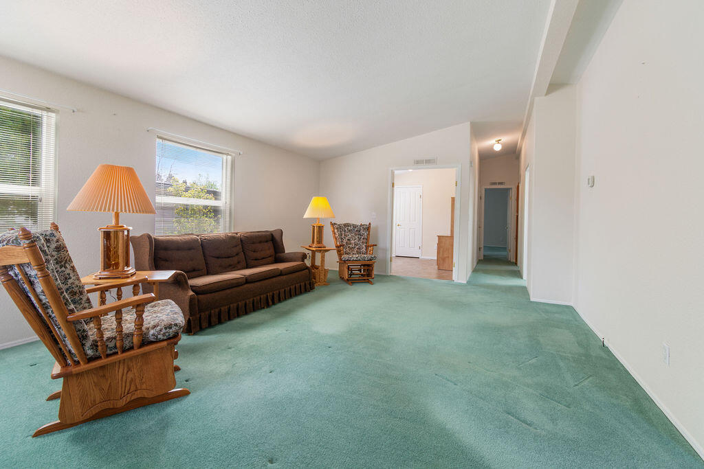 20781 Livengood Way