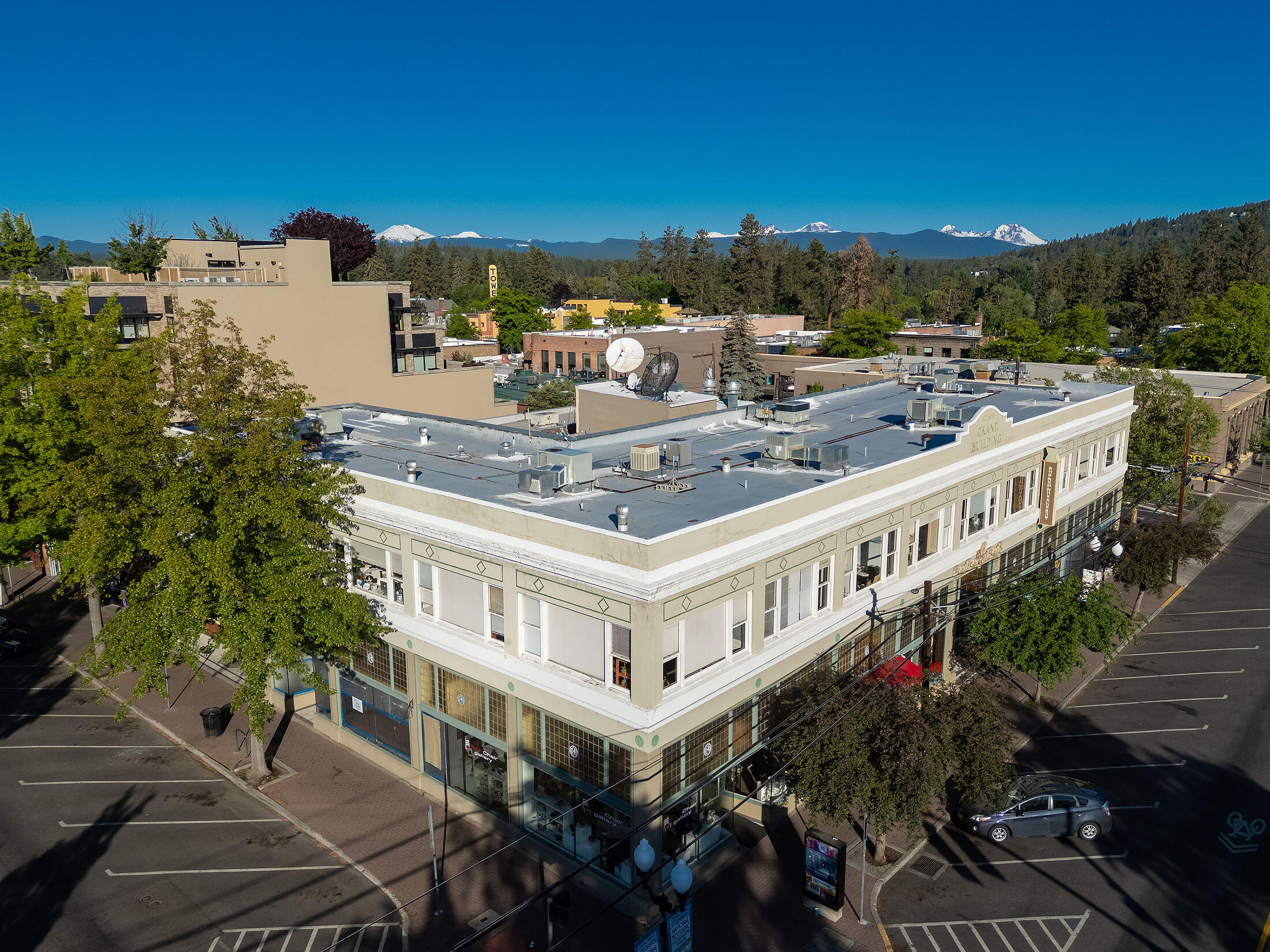 115 NW Oregon Avenue