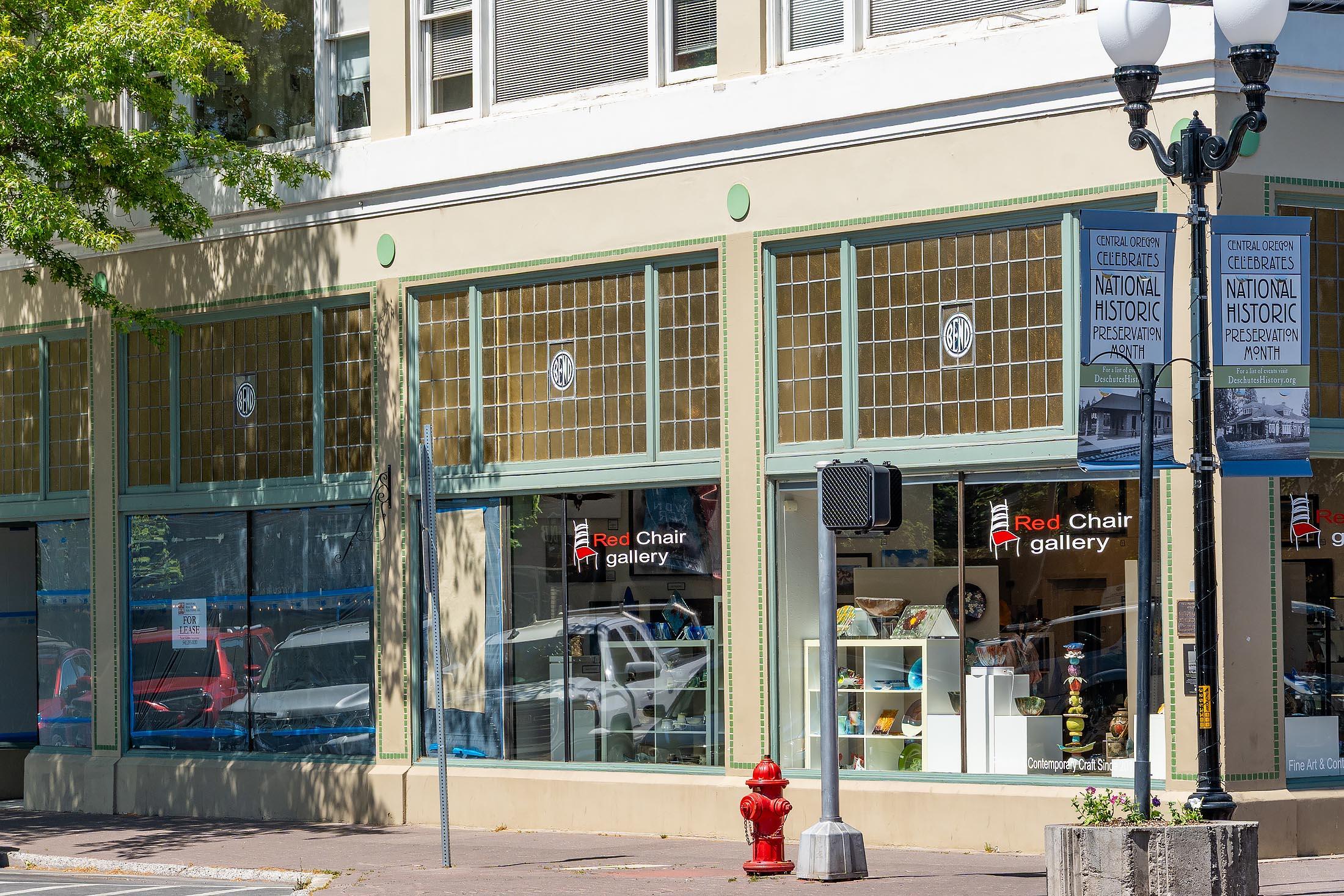 115 NW Oregon Avenue