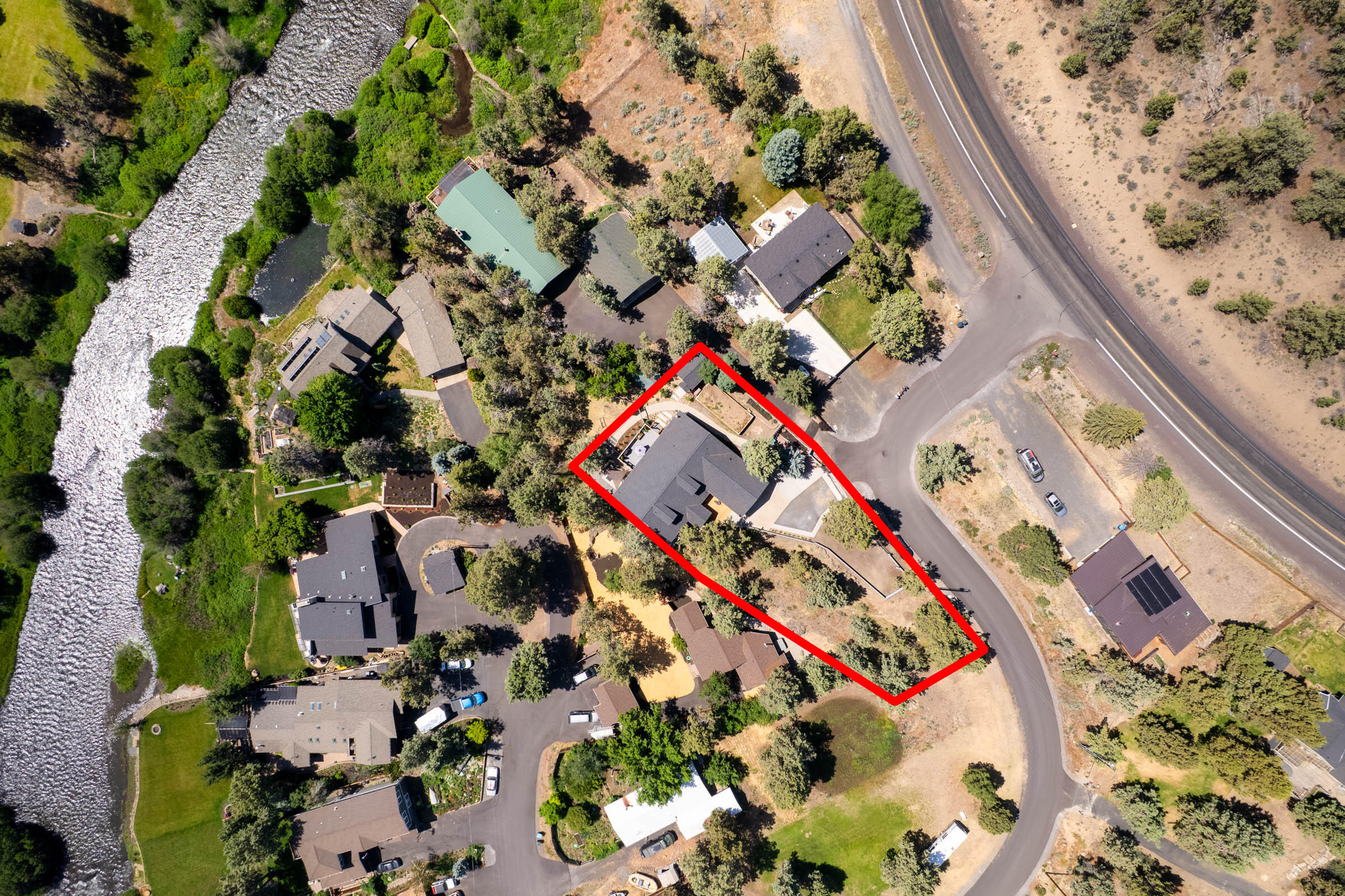 Desc Rvr Hmst Rimrk - Residential