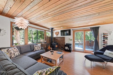 Tiny photo for 71105 Meadow Grass Circle #GH18, Black Butte Ranch, OR 97759 (MLS # 220223334)