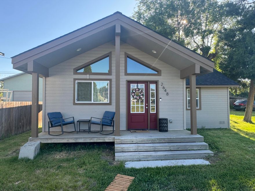 Here is this super cute 2-bedroom 1 bath home on a large lot. This wonderful home was completely remodeled in 2020 from the top to the bottom. This beautiful property is located directly across from Krause Park and is within walking distance of Harbor Isles fitness center and Harbor Links golf course as well as the Klamath yacht club and the Link River Trail system! Come check out this beautiful little home that is ready to go for you.