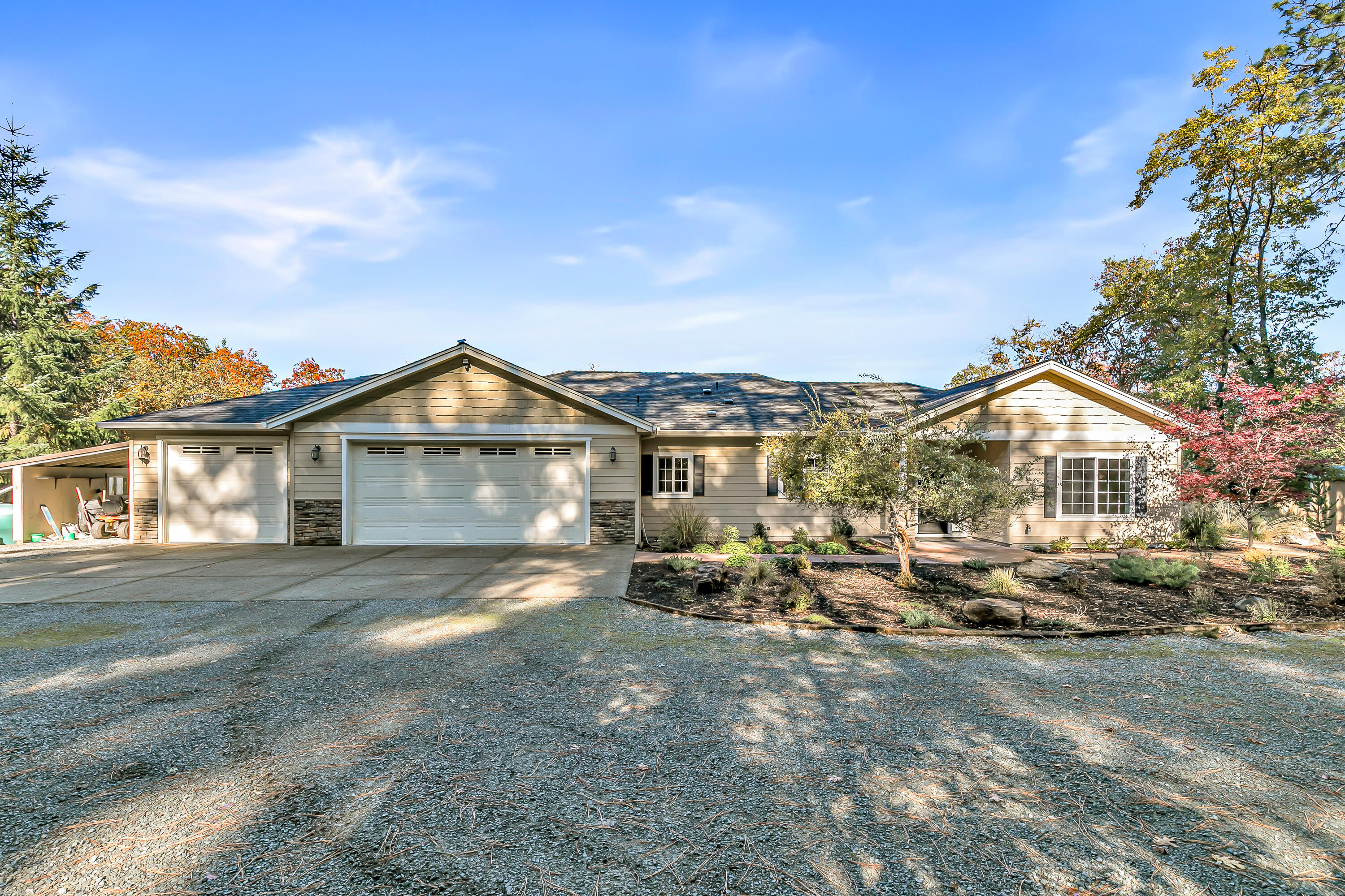 Royal Orchard - Residential