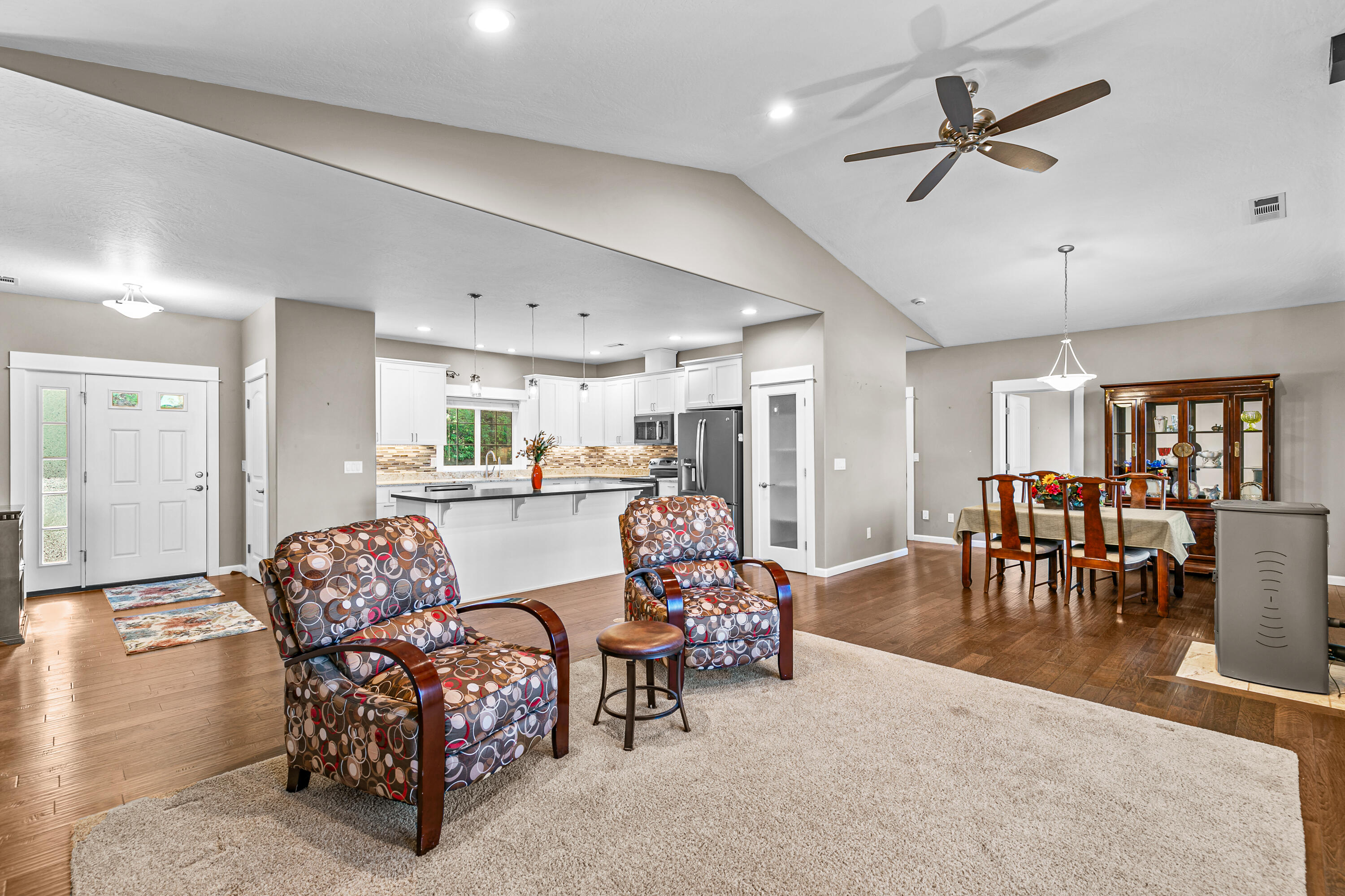 Royal Orchard - Residential