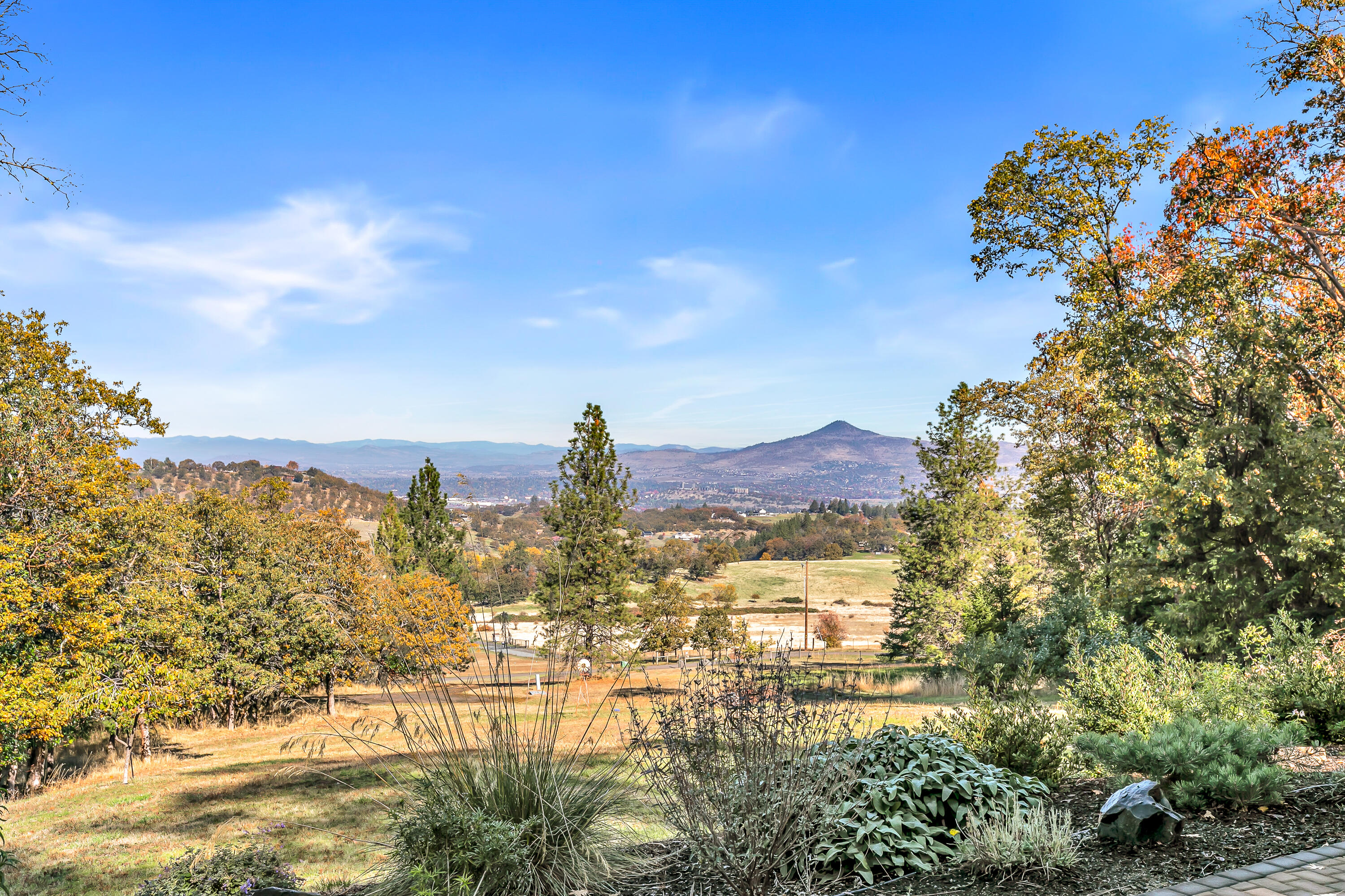 Royal Orchard - Residential