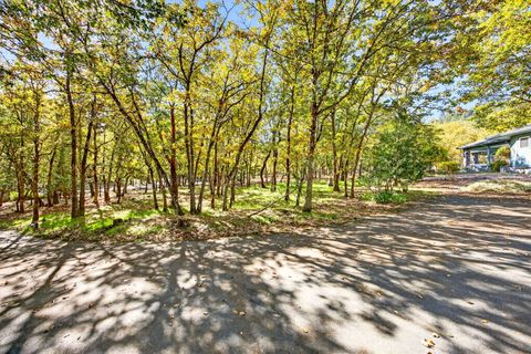 Tiny photo for 288 Wildrose Lane, Grants Pass, OR 97527 (MLS # 220211237)